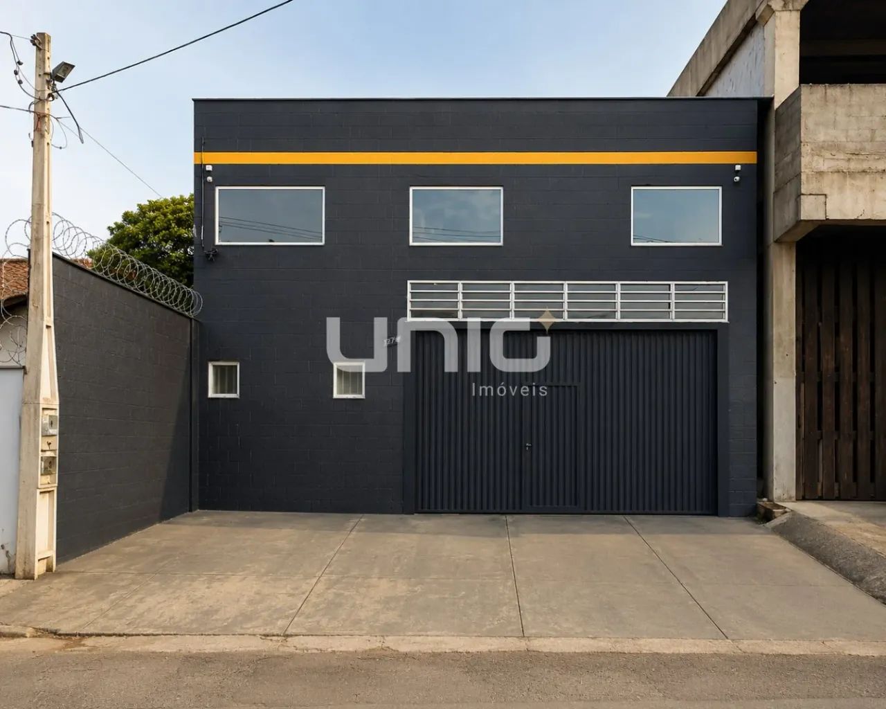 Barracão Comercial à Venda ou Locação | 200m² | Nossa Senhora de Fátima | Piracicaba REF: 