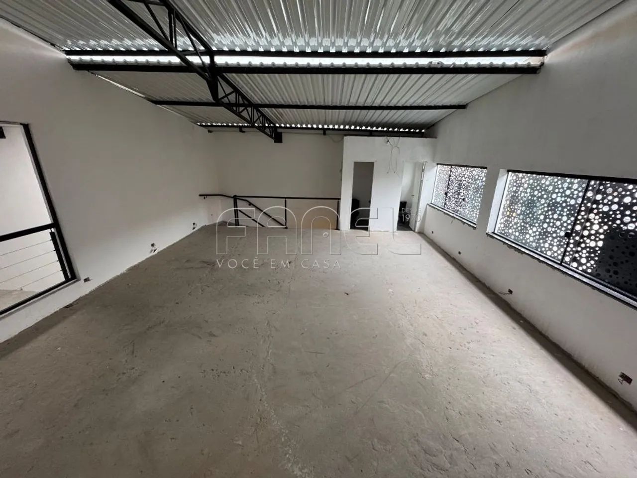 Monte Kemel | Galpão Novo para Locação com 270m². - Foto 4