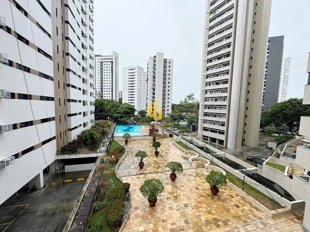 Edifício Solar da Praça Fleming Apartamento 4quartos 2uites 120m Nascente 3 vagas de garag - Foto 5