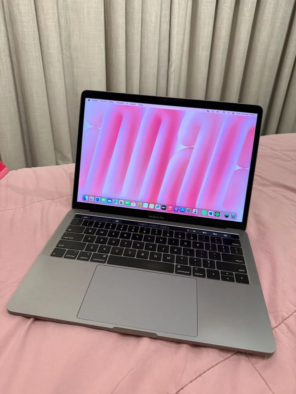 MacBook Pro 13? 2020 ? Intel i5 | 8GB RAM | 256GB SSD - Notebooks