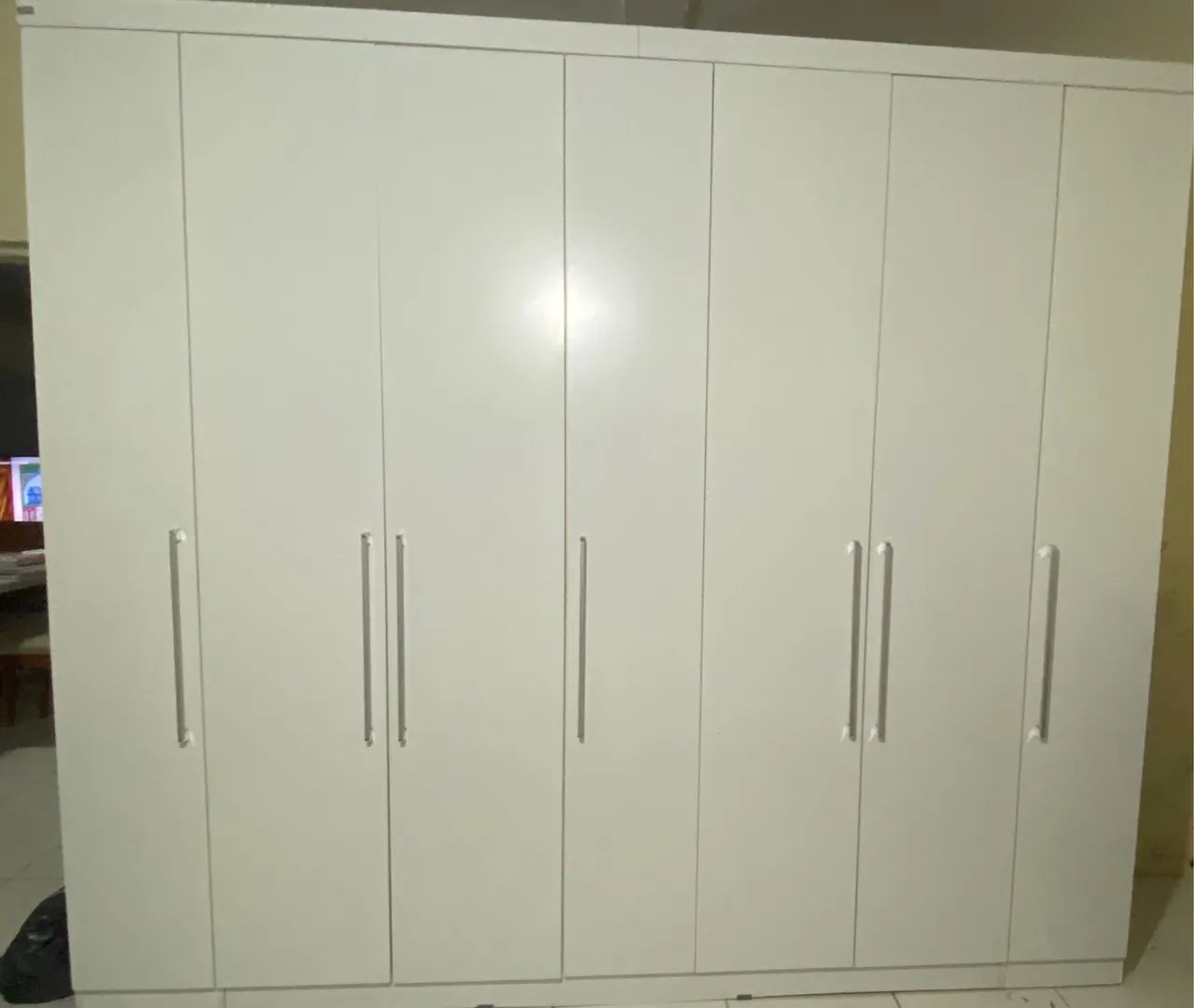 Vende-se guarda-roupa e cabeceira de cama queen 