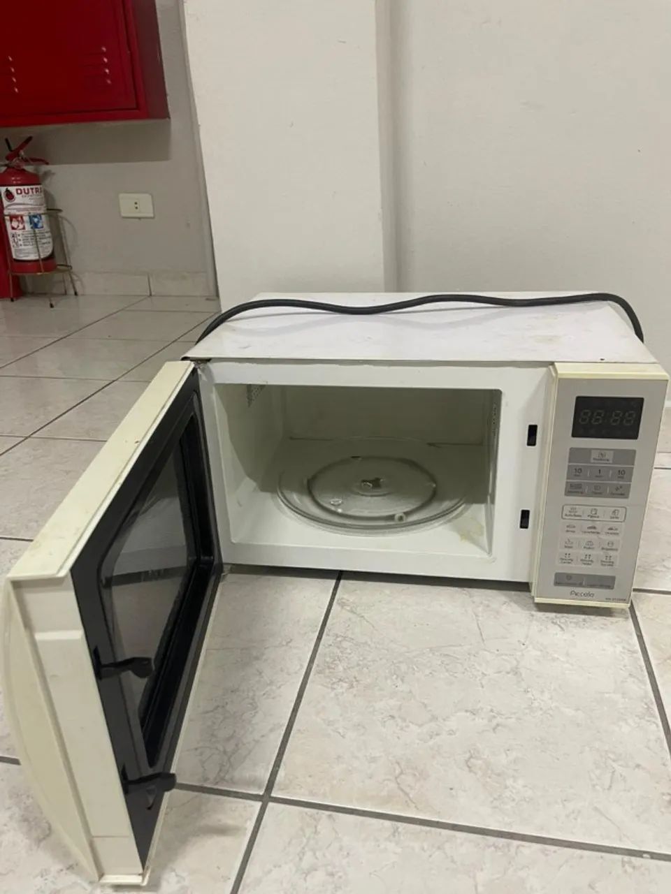 Microondas - RETIRADA DE PEÇAS - Foto 2