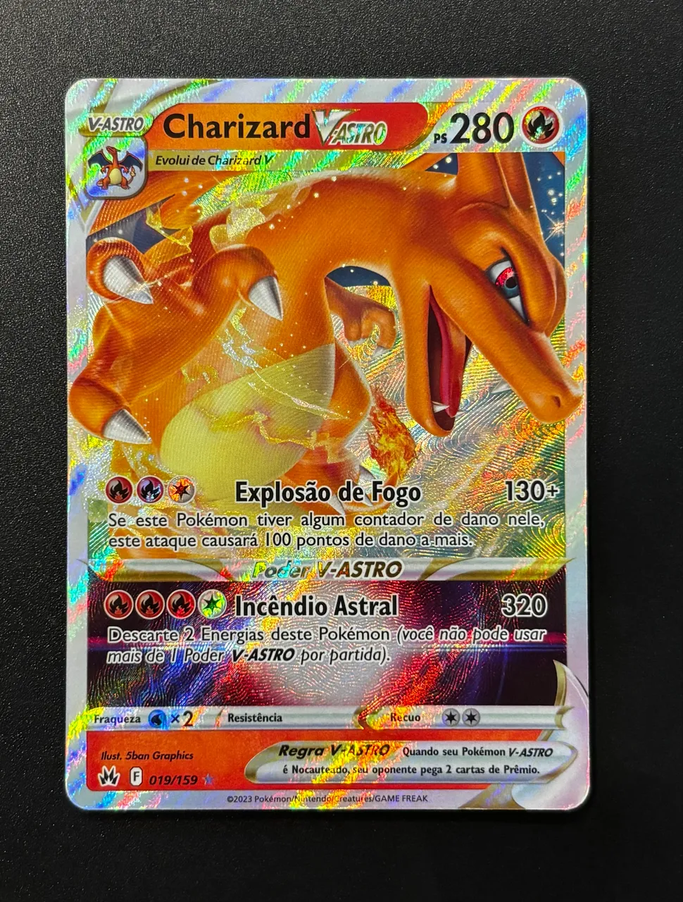 CARTA POKÉMON CHARIZARD V STAR 019/159 (INGLÊS) - Hobbies e
