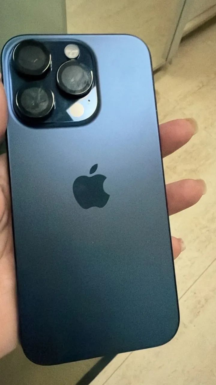 Iphone 15 PRO - Foto 3