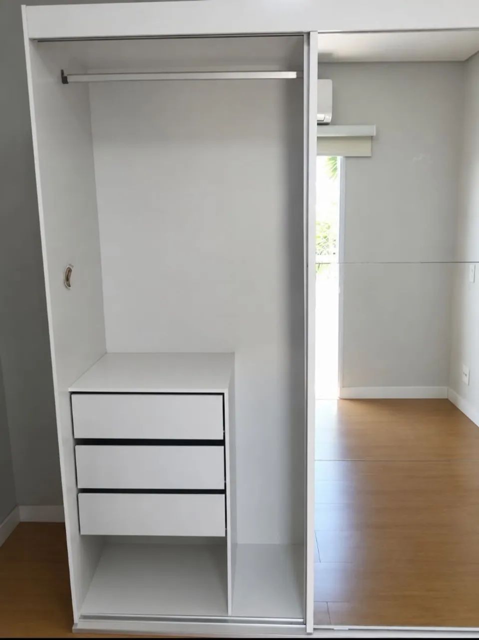 Guarda roupa branco ótimo estado - Foto 3