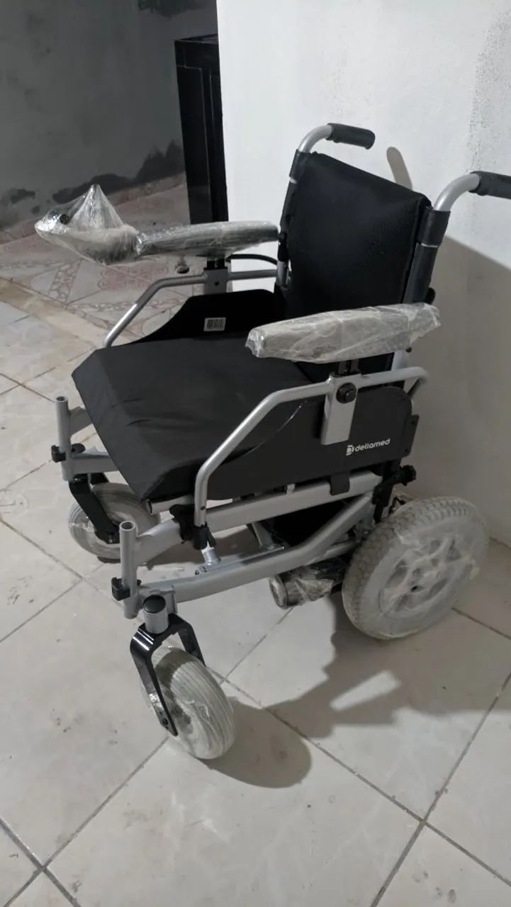 Cadeira de Rodas Dellamed D1000 - Foto 3