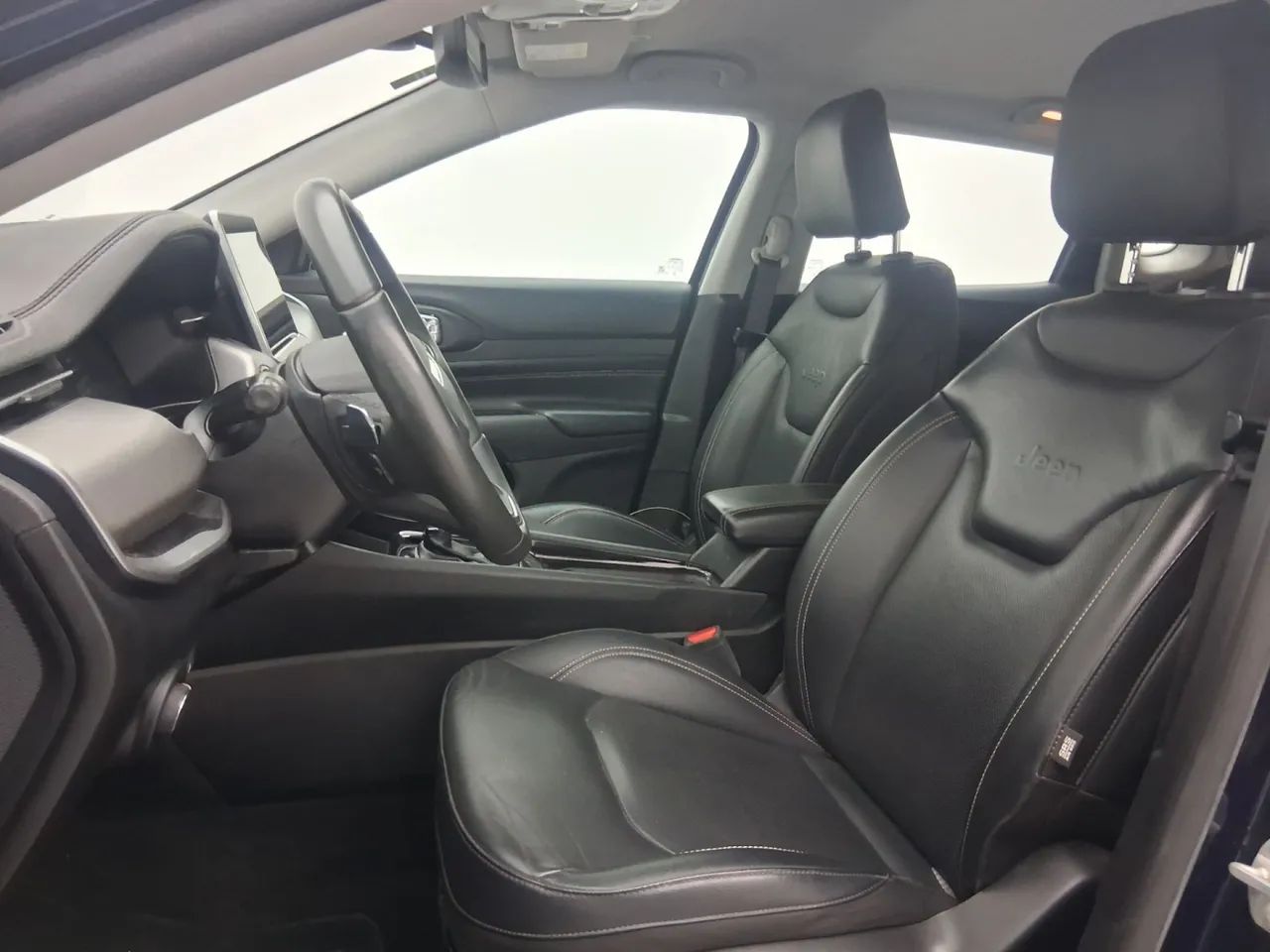Jeep Compass LONG. T270 1.3 TB 4x2 Flex Aut., foto 17 de 18