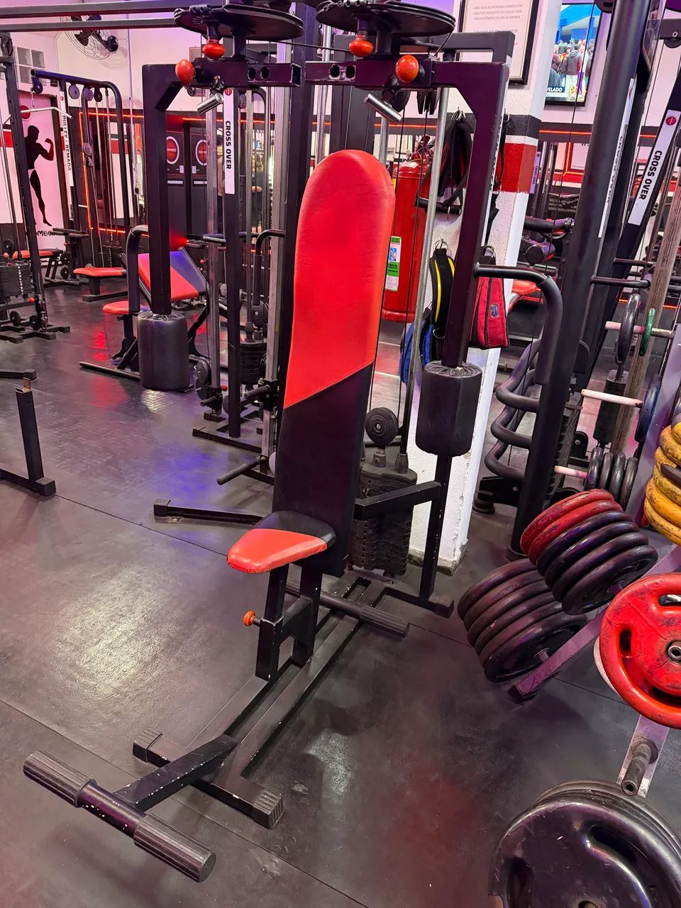 Peck deck Musculação 