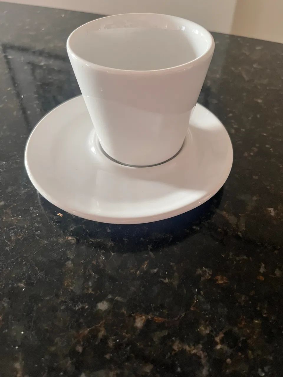 Xícara com pires