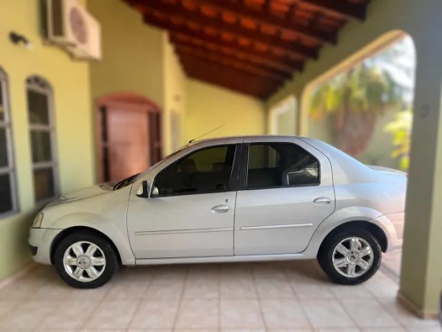Renault Logan Expression Hi-flex 1.6 16V 4P AUT 2012 - Foto 4