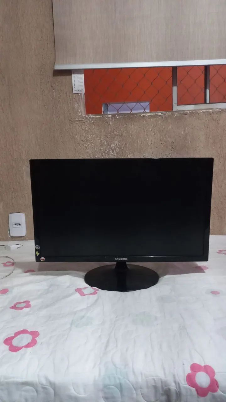 Vende se monitor  Samsung  24 polegadas - Foto 3