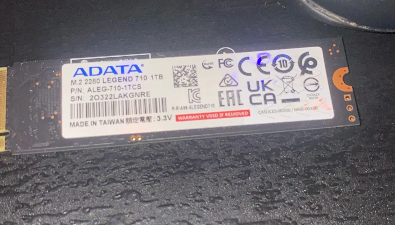 SSD ADATA Legend 710 de 1 TB, modelo ALEG-710-1TCS