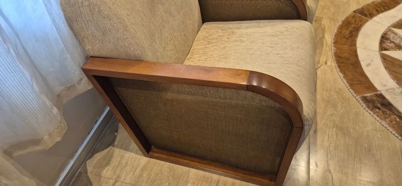 Jogo de poltronas em Chenille, assento caixa de molas e fechamento lateral em rattan. - Foto 4
