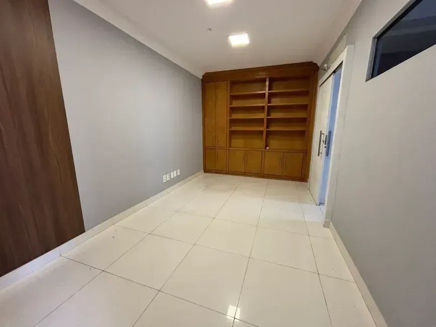 Aluga Sala Comercial com 40m2 andar alto no Edificio Village Exclusive, Umarizal, Belém, P - Foto 4