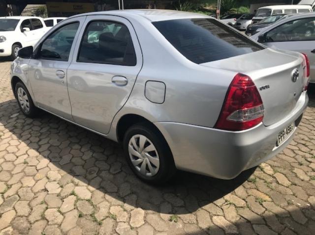 Super Oportunidade! Etios Sedan X 1.5 Automático 16/17 - Foto 4