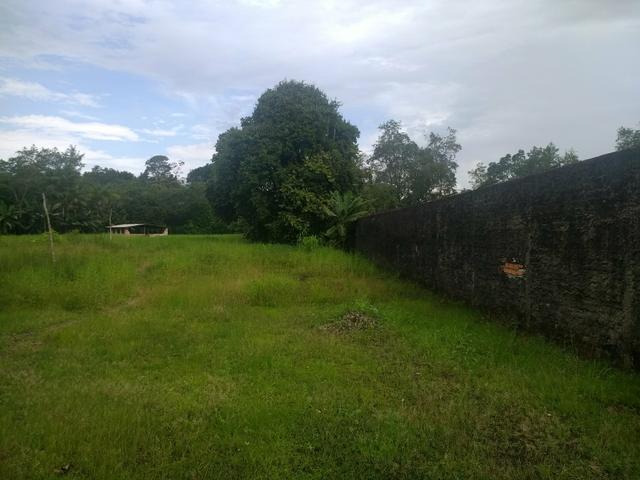 Terreno de 33,43m, com edificações, dois galpões - ananindeua
