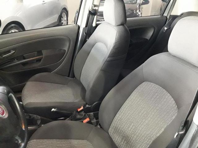 FIAT PUNTO ESSENCE 1.6 FLEX - Foto 16