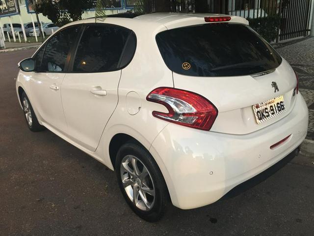 Peugeot 208. 2016. Super conservado - Foto 2