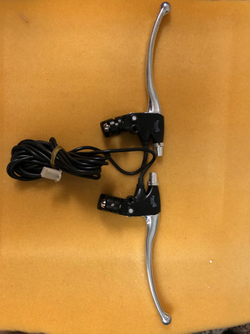 Manete de freio elétrico para bicicletas, patinetes, scooters, etc