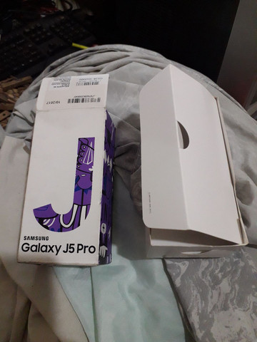 Caixa do samsung Galaxy j5 pro perfeita.