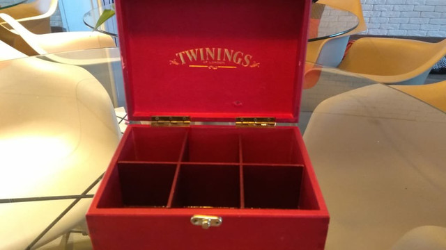 Caixa de Chá inglesa TWININGS LONDON Vintage
