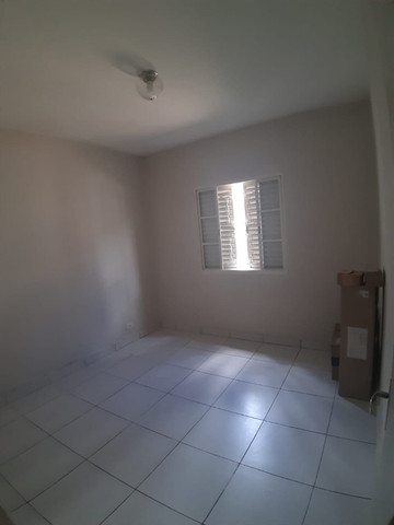 Quarto para Mulher - próximo Av. Italia em Taubaté