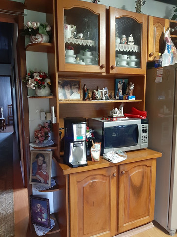 Vendo cozinha em cerejeira completa