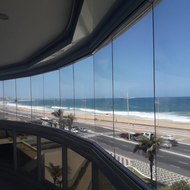 Vendo Lindo Apto de 3 Quartos, Porteira Fechada na Orla de Armação com Vista Mar 180Graus