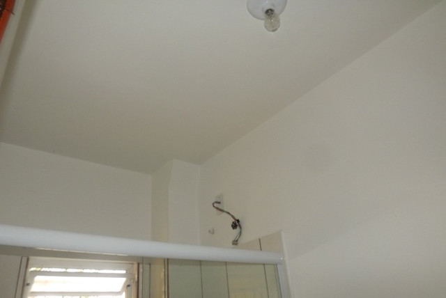 Apto 2 quartos, banheiro, sala, cozinha, lavanderia e garagem coberta - Foto 7