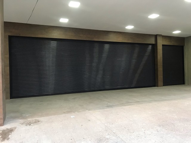 Porta de aço automática para lojas e galpões  - Foto 2
