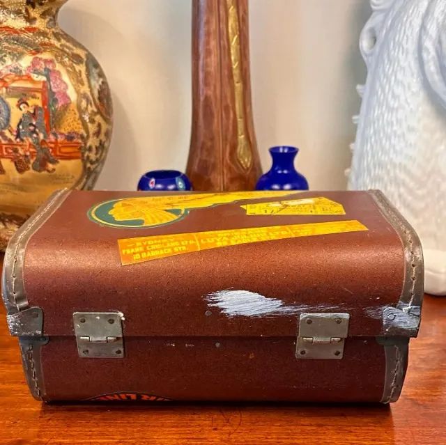 Antiga frasqueira (Maleta) - Foto 6