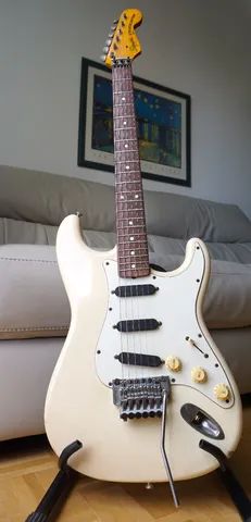 Guitarra Squier by Fender Stratocaster *Demais!!