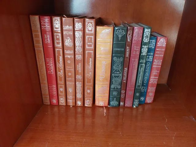 Coleção de livros clássicos capa dura - Foto 2