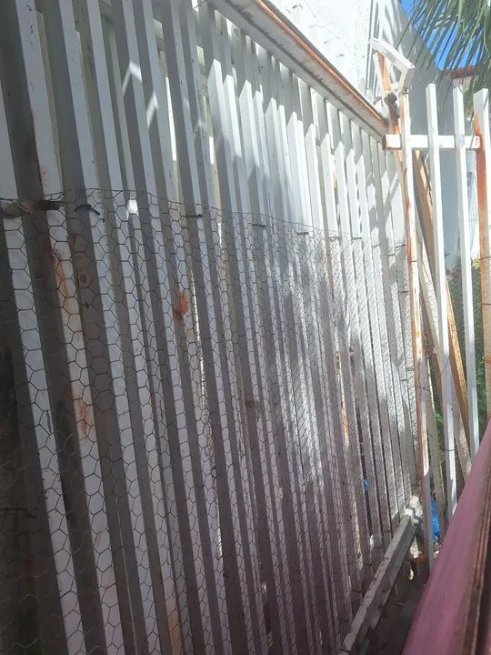 Grades de metalon 10 m de largura