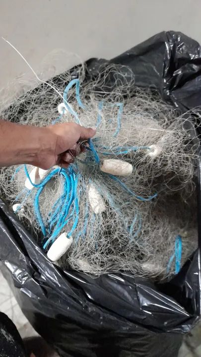 Rede Pesca 60 metros dw comprimento  e por 3 metros de altura