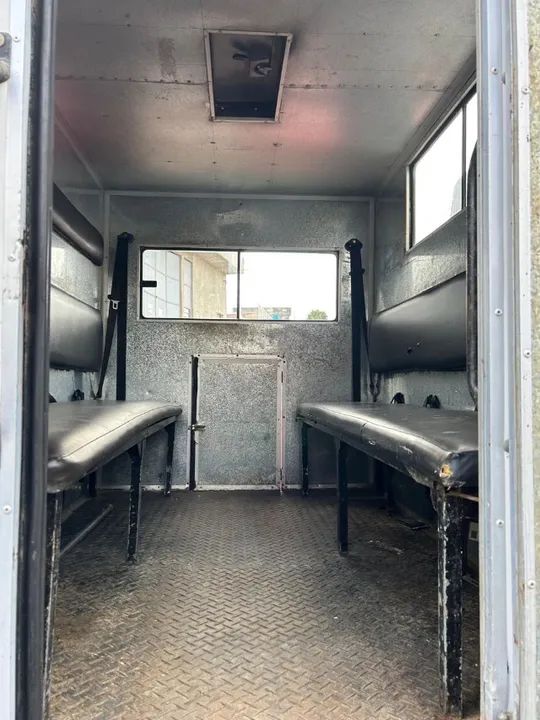 VW Constellation basculante com Cabine 2010 - Foto 15