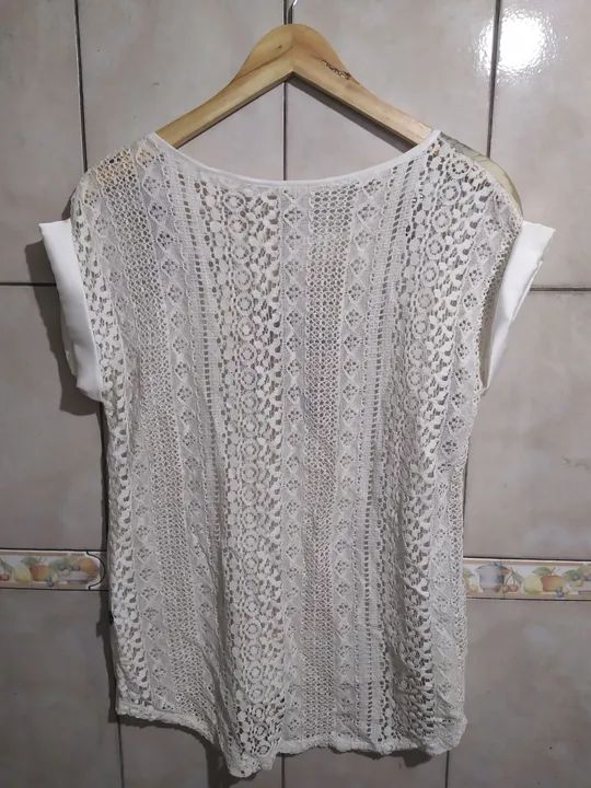 Blusa feminina estampada com renda - Foto 3