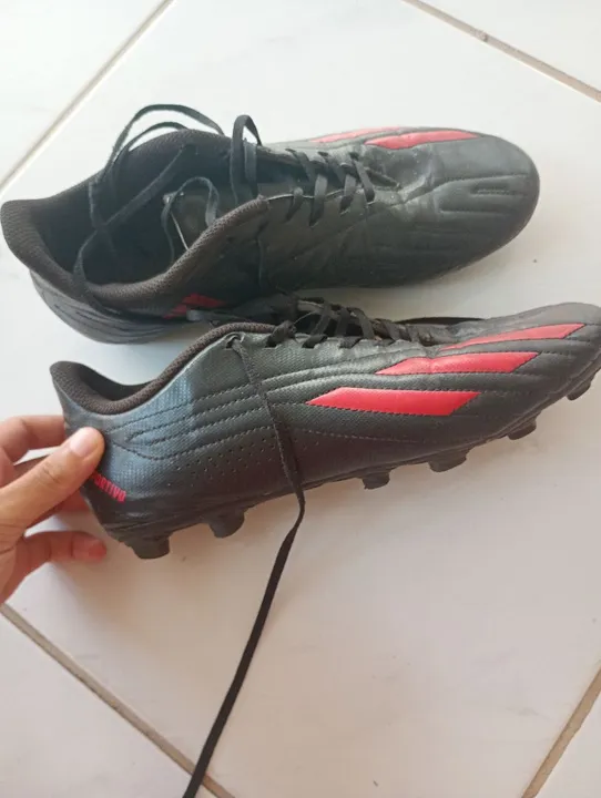 Chuteira Adidas preta