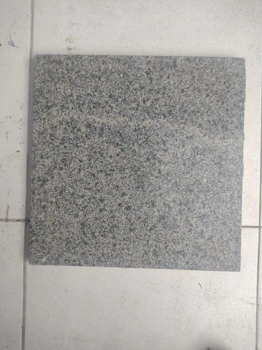 Vendo granito andorinha peças 40x40