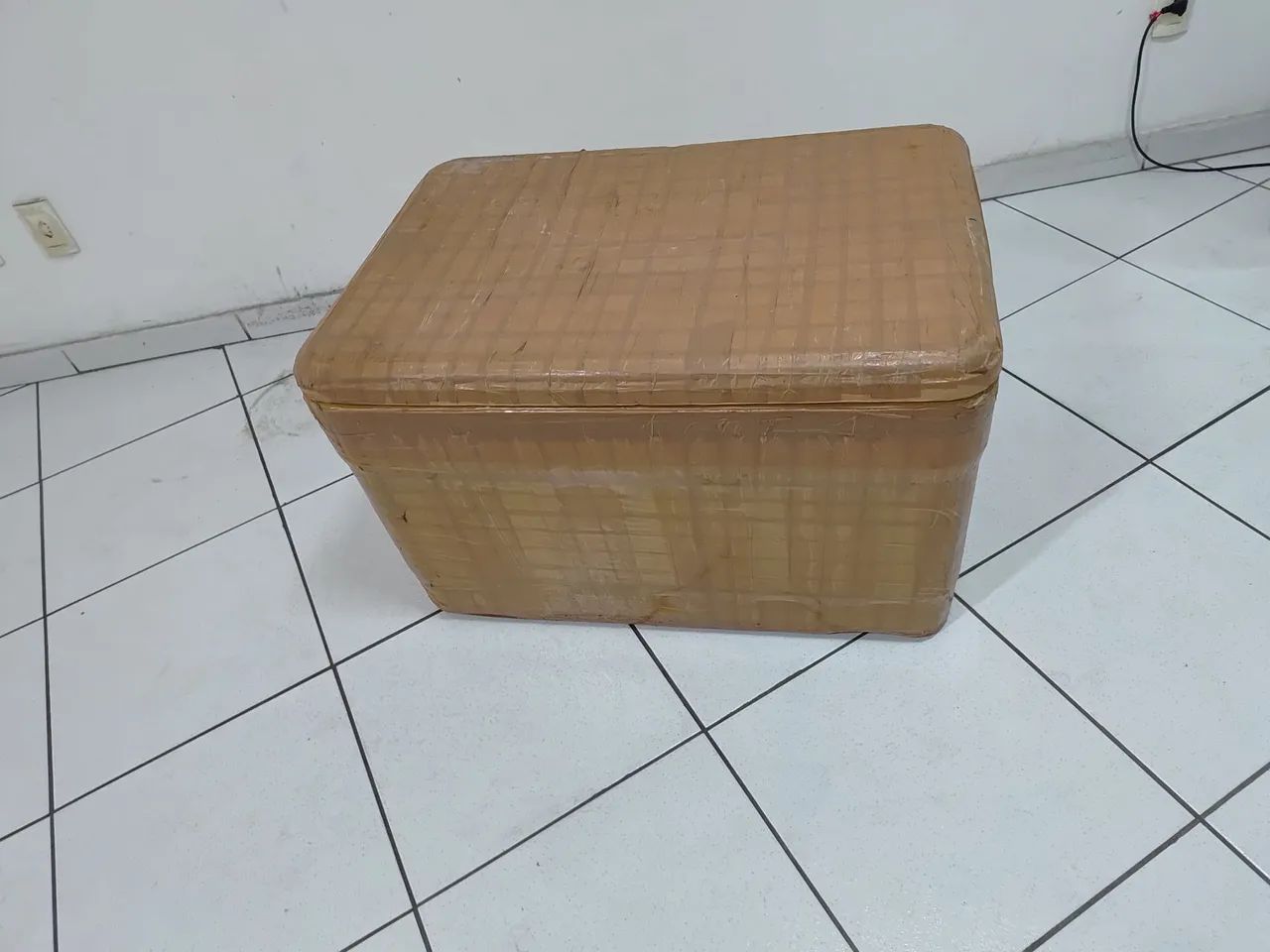 Caixa térmica de isopor gigante 