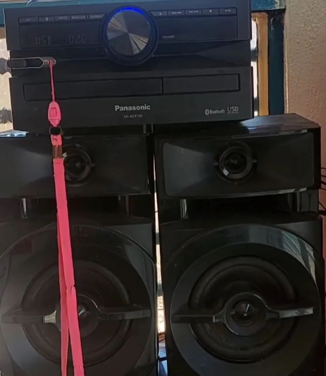 Leia o anúncio Aparelho de som Panasonic Bluetooth USB