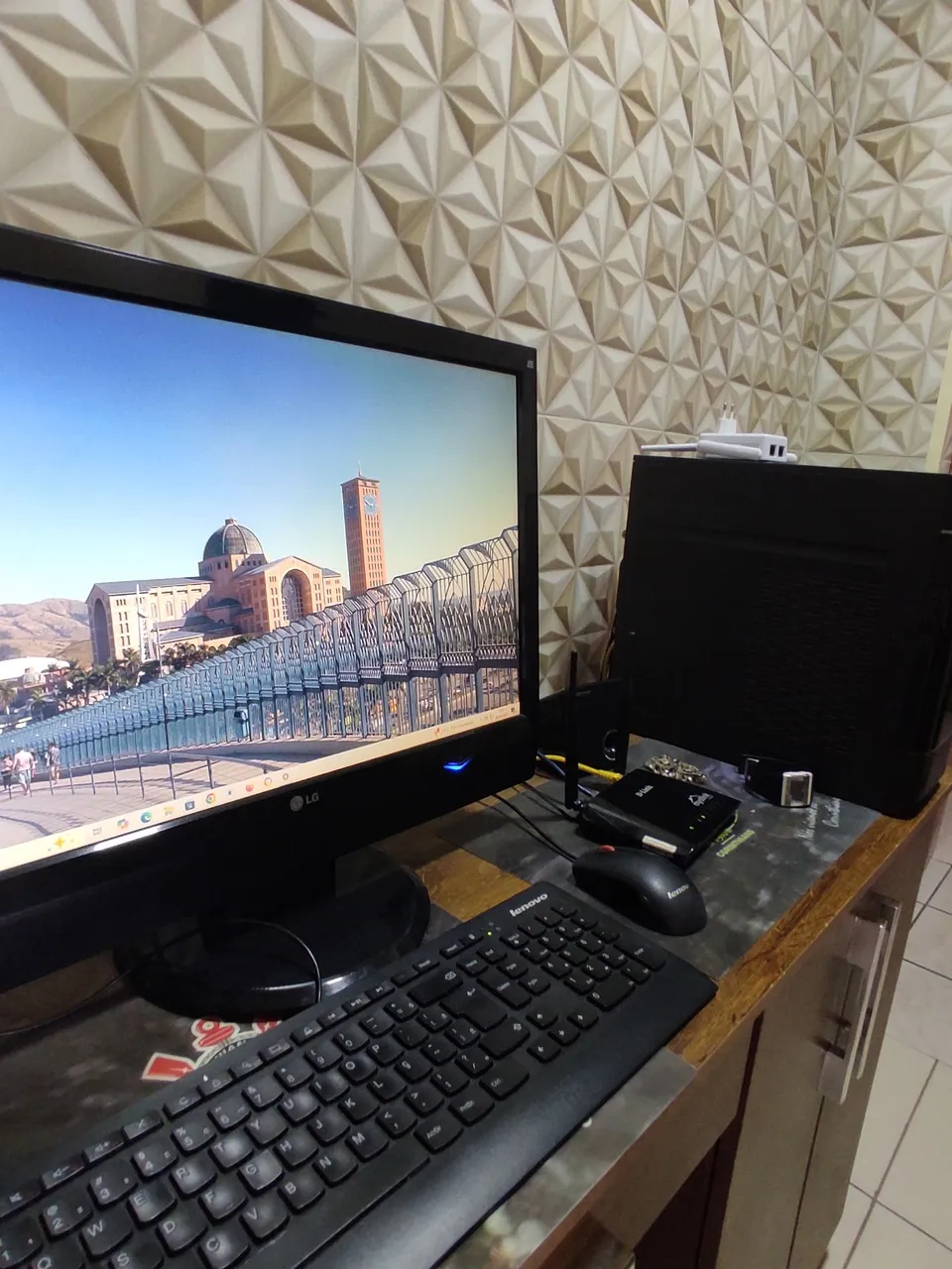 Computador Completo com Monitor LG