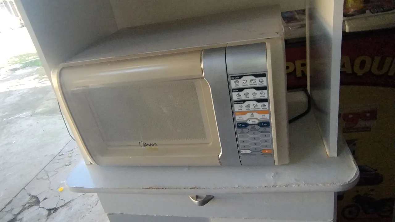 Micro-ondas Midea 20 Litros - usados