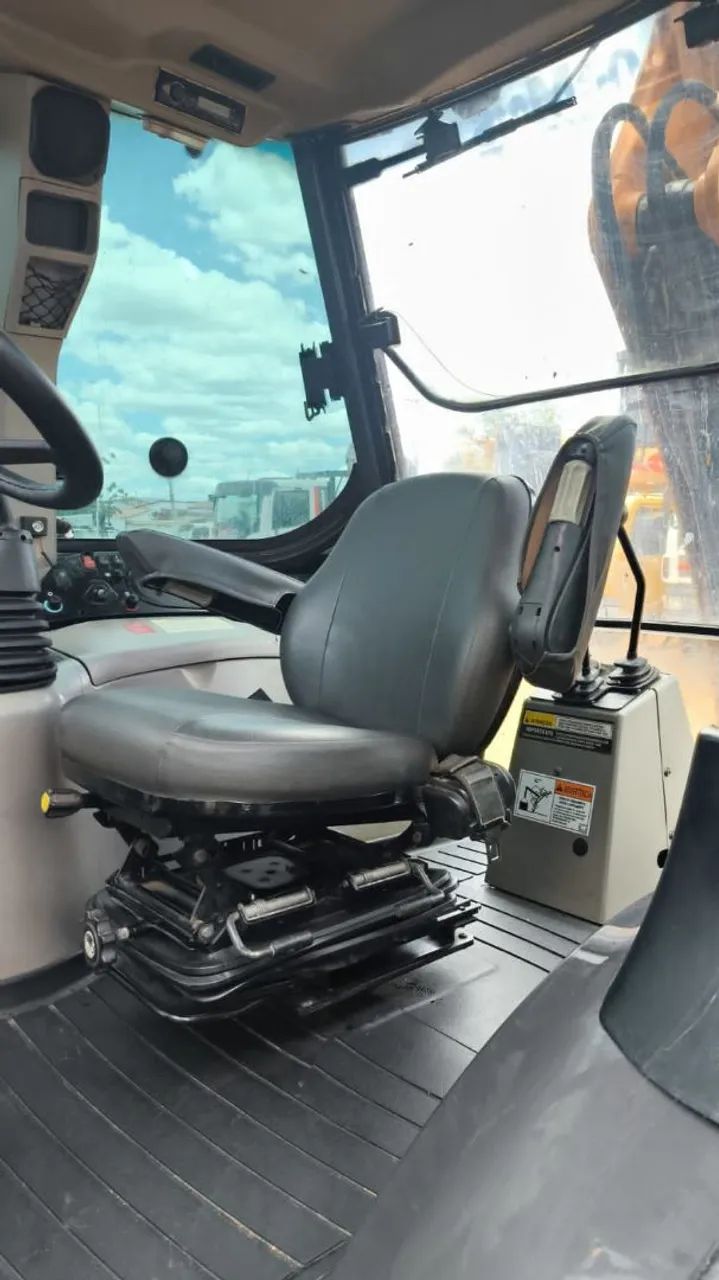 retroescavadeira case 580n ano 2020 - Foto 5