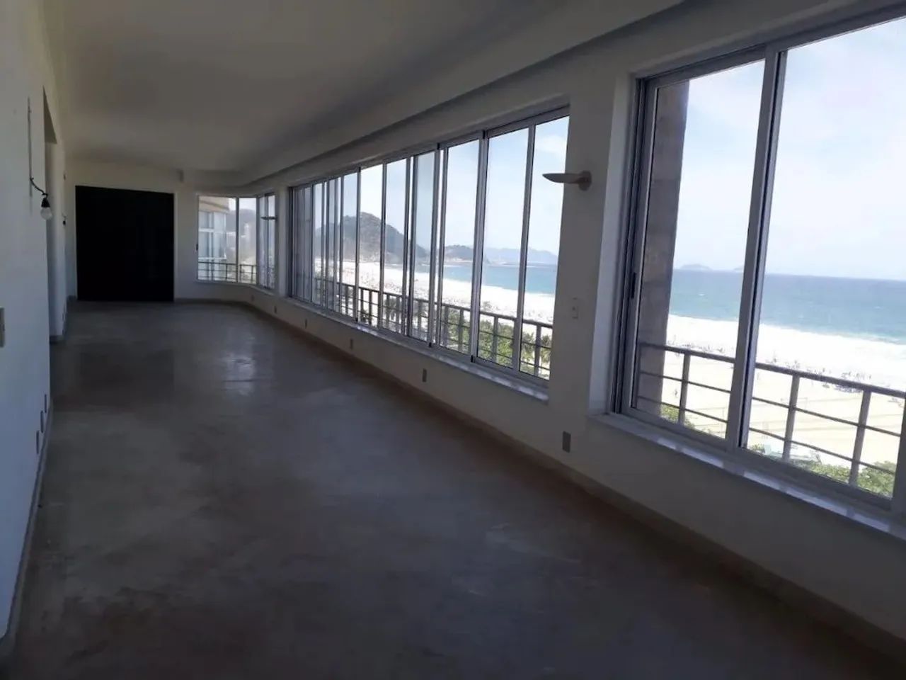 Copacabana - Vista Panorâmica da Av. Atlântica!! -Deslumbrante! Apartamento de frente  com - Foto 5