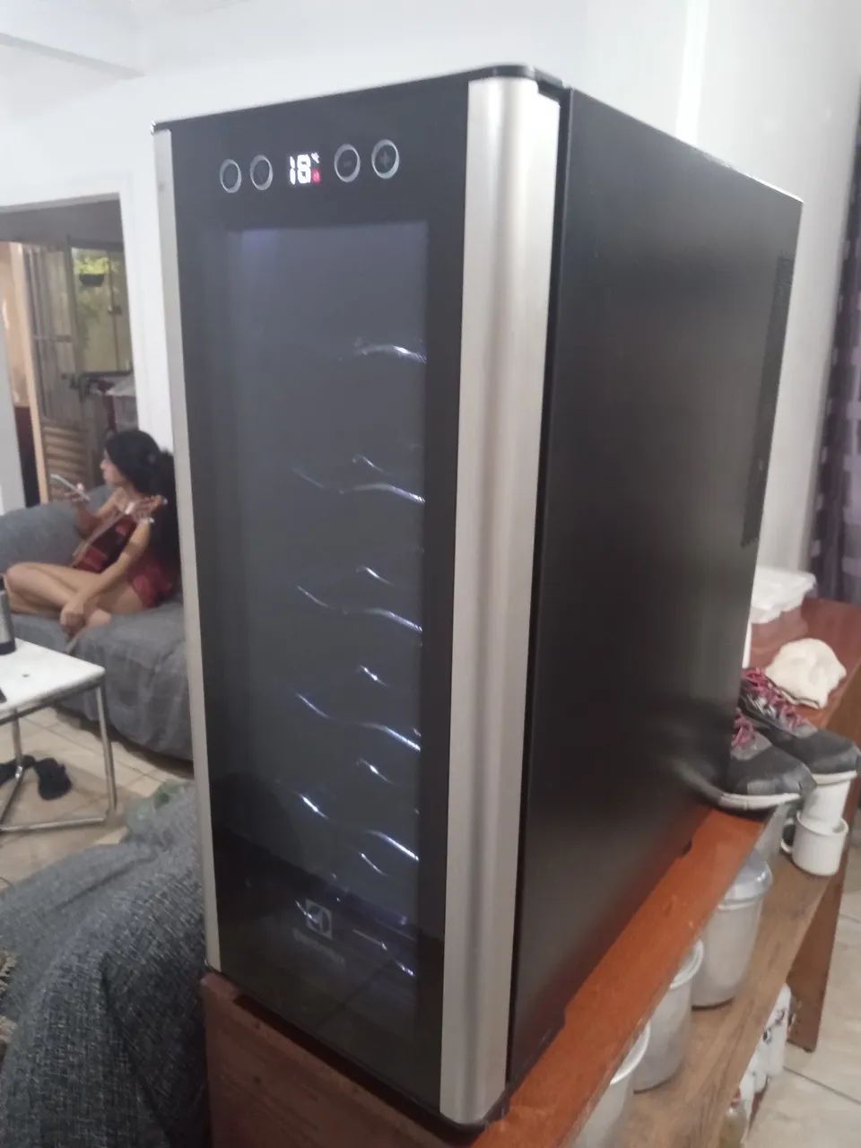 Adega para vinhos 12 garrafas - Foto 4
