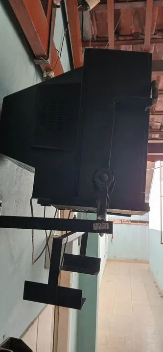 TV Mitsubishi 20 polegadas já com suporte  - Foto 3