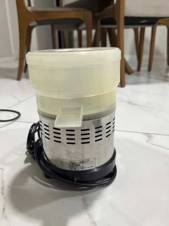 Espremedor de Suco alta potência 