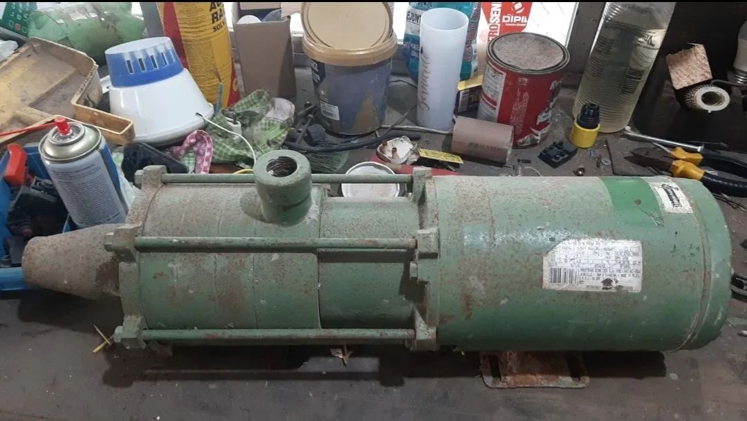 Bomba dagua trifasica64385782649603120