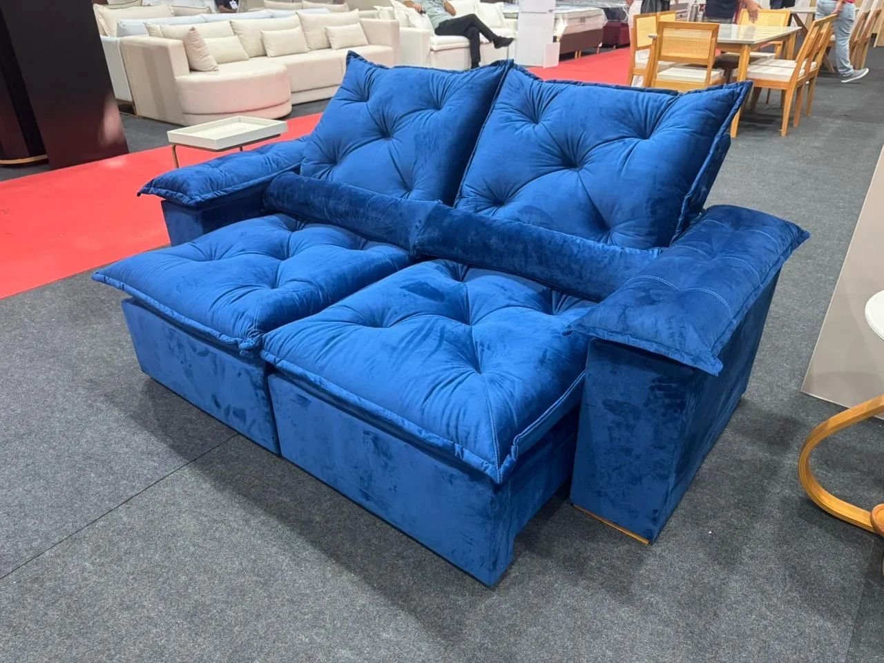 Sofá Retrátil e Reclinável Malibu 2m de Largura Veludo- Entrega Rápida - Foto 4